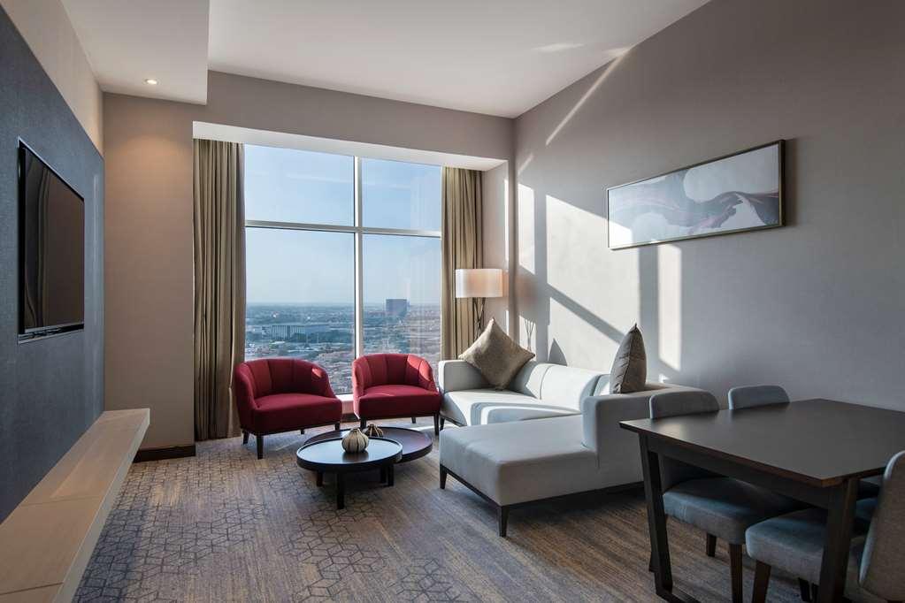 Ramada By Wyndham Riyadh King Fahd Road الغرفة الصورة