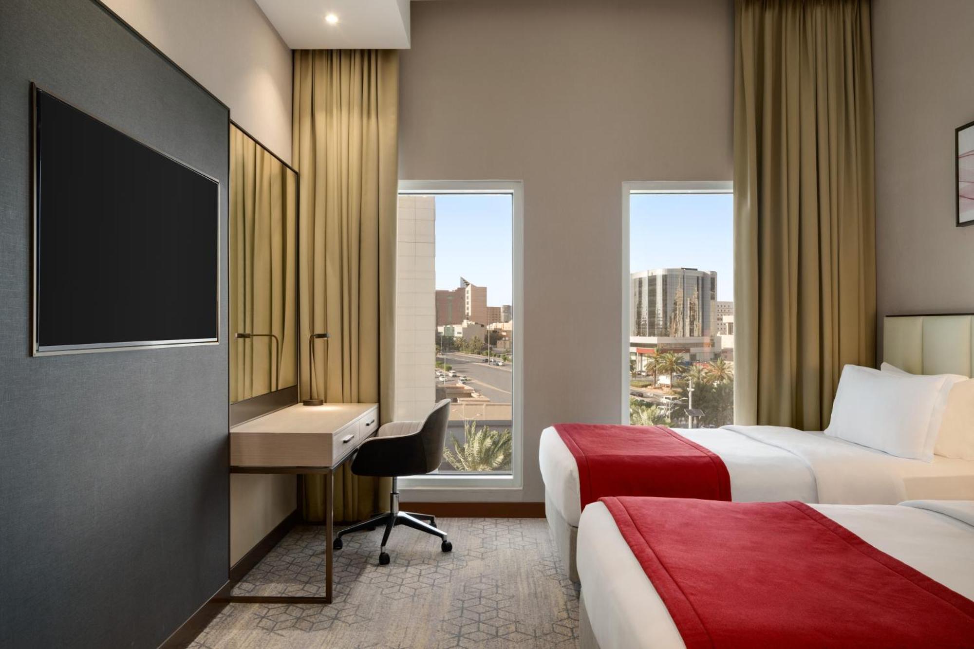 Ramada By Wyndham Riyadh King Fahd Road المظهر الخارجي الصورة A guest room at the Hilton Las Vegas