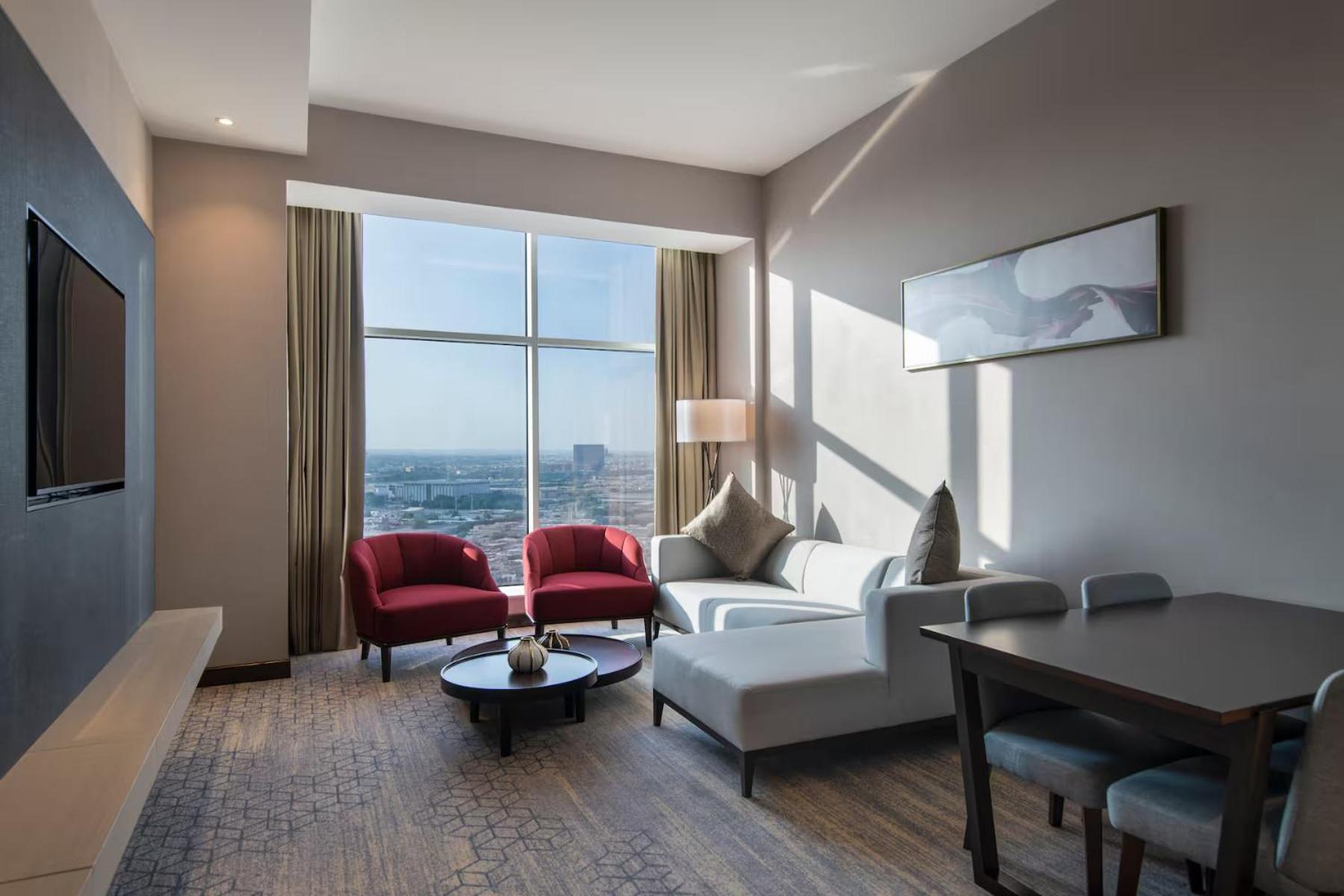 Ramada By Wyndham Riyadh King Fahd Road المظهر الخارجي الصورة