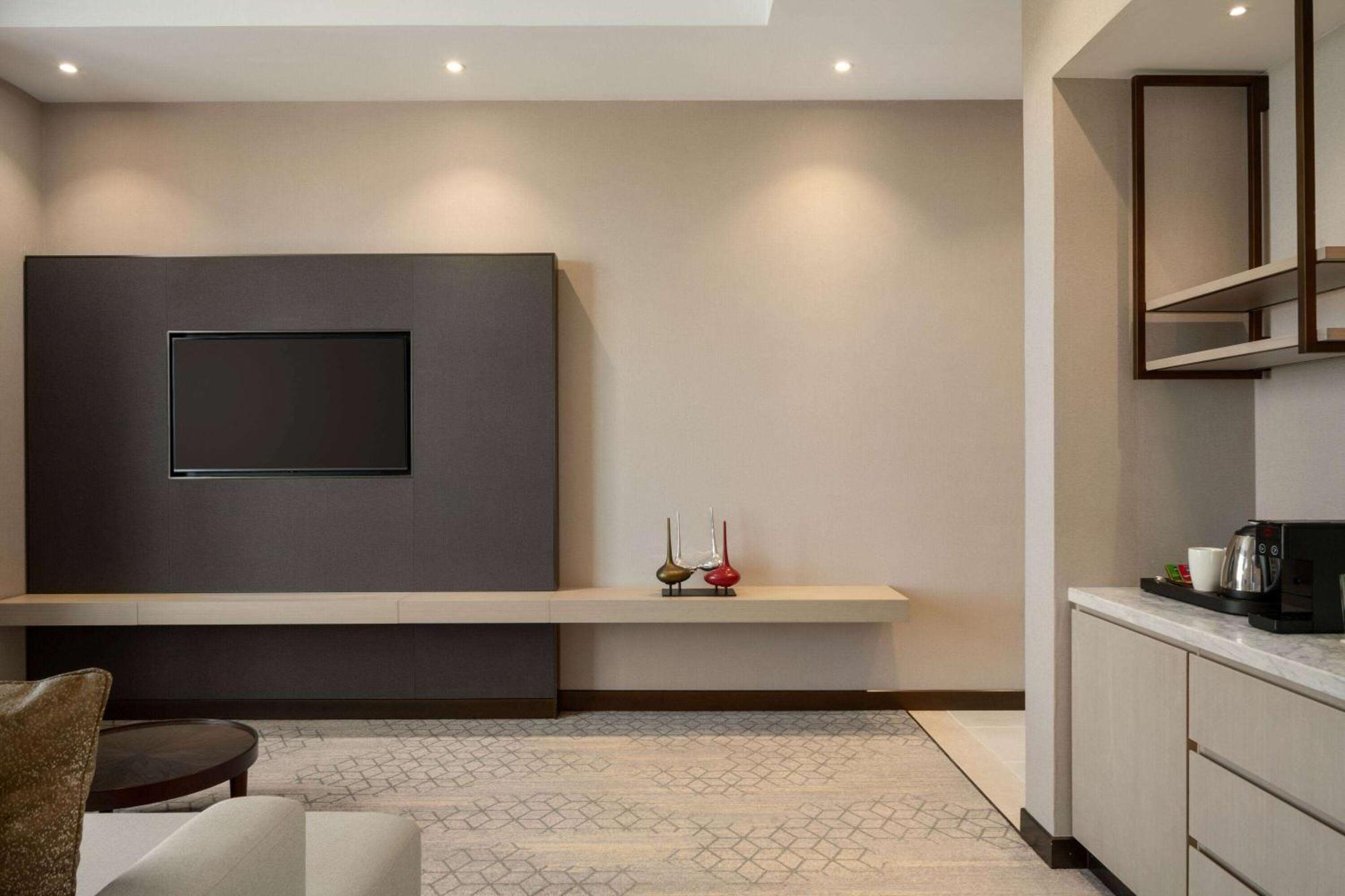 Ramada By Wyndham Riyadh King Fahd Road المظهر الخارجي الصورة